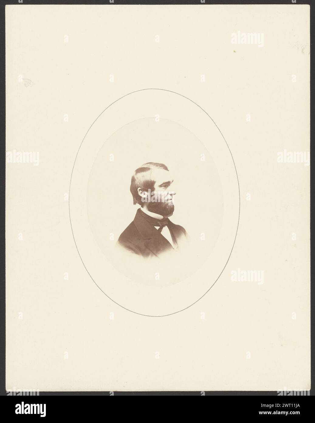 Portrait d'homme barbu. George Kendall Warren, photographe (américain, 1834 - 1884) 1865 Portrait d'un homme non identifié avec une barbe pleine et des pattes. Il est vu de profil, face à la droite. Banque D'Images