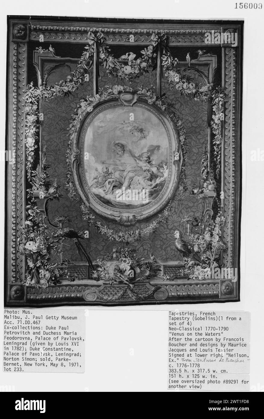 Vénus émergeant des eaux. Boucher, François (français, 1703-1770) (auteur de dessin) [peintre] Jacques, Maurice (français, 1712-1784) (auteur de dessin, alentours) [peintre] Tessier, Louis (français, CA.1719-1781) (auteur de dessin, alentours) [peintre] Neilson, Jacques (français, né en 1714-d.1788) (atelier) [tisserand] 1775-1778 tapisserie dimensions : H 12'6 7/8' x l 10'4 3/4' Tapestry Tapestry & Silk/techniques : Wool/26 84-108/inch) culture : Centre de tissage français : Paris histoire de propriété : donné au Grand-Duc Paul Petrovitch (tsar Paul I) et à la Grande-Duchesse Maria Feodorovna de Ru Banque D'Images