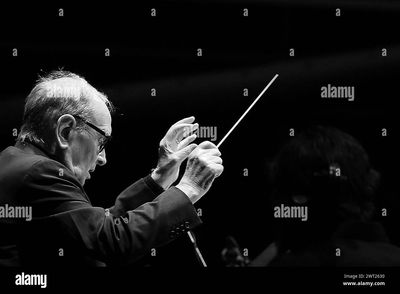 Ennio Morricone en concert, avec l'orchestre Roma sinfonietta, au Palais Royal de Caserte. Banque D'Images