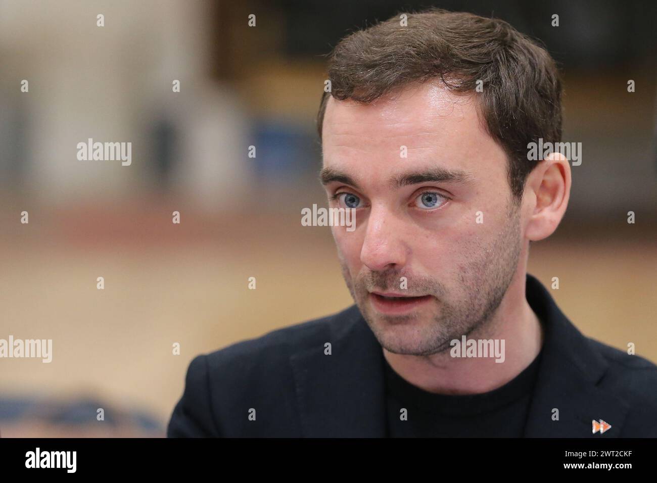 Lorenzo Marsili lors de la présentation de la liste politique transnationale qui sera présentée aux élections européennes de 2019. Présentez-en plusieurs Banque D'Images
