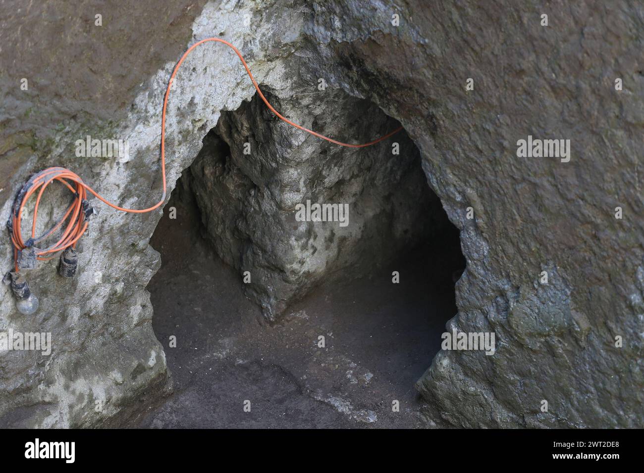 Les terriers de tombaroli (voleurs de vestiges archéologiques) dans la maison romaine (une nouvelle découverte importante), près de Pompéi, découvert dans le territoire de Banque D'Images