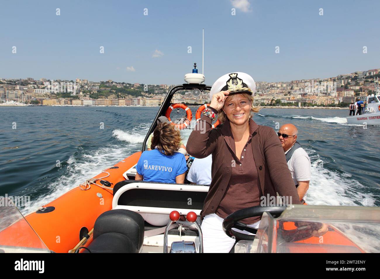 L'animateur de télévision Donatella Bianchi pendant l'enregistrement de l'émission de télévision italienne 'Linea Blu' aka Blue Line Banque D'Images