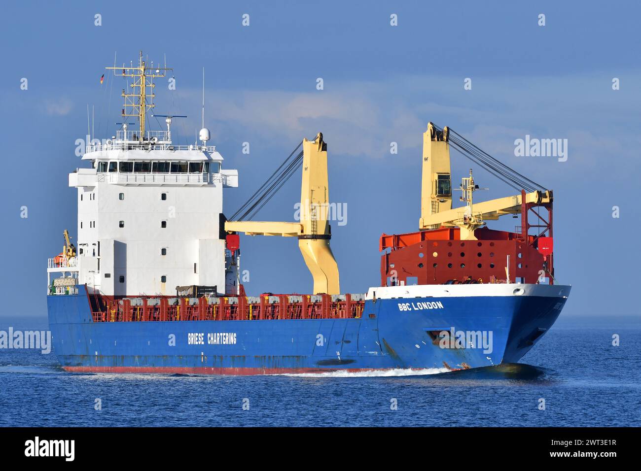General Cargo Ship BBC LONDON au fjord de Kiel Banque D'Images