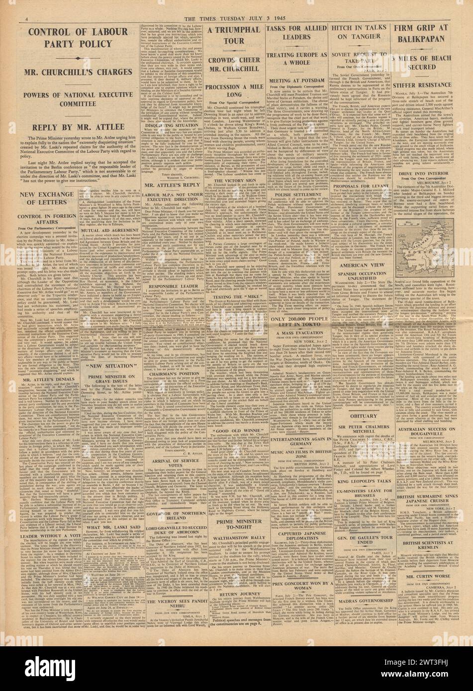 1945 le Times rapporte la campagne électorale générale et les forces britanniques à Balikpapan Banque D'Images