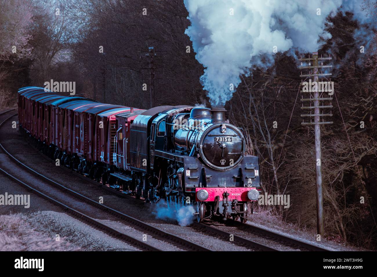 Trains à vapeur en mouvement et avec de la vapeur circulant sur le chemin de fer Great Central Banque D'Images