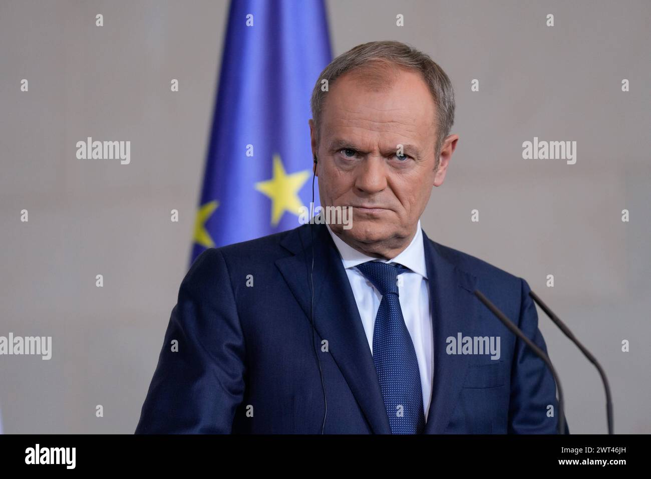 Staatsbesuch, Weimarer Dreieck, Tusk Bundeskanzler Olaf Scholz empfängt Emmanuel Macron, Staatspräsident der Französischen Republik, Donald Tusk, Ministerpräsident von Polen im Bundeskanzleramt, Pressestatement Berlin GER *** visite d'Etat, Weimar Triangle, Tusk chancelier fédéral Olaf Scholz reçoit Emmanuel Macron, Président de la République française, Donald Tusk, premier ministre de Pologne à la Chancellerie fédérale, communiqué de presse Berlin Berlin GER Banque D'Images