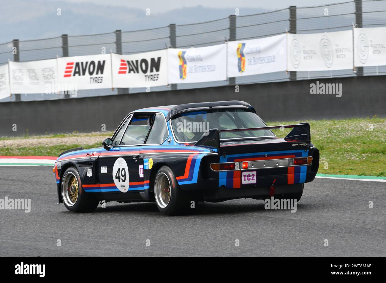 Scarperia, 2 avril 2023 : BMW 3,0 CSL 1975 en action lors du Mugello Classic 2023 sur le circuit de Mugello en Italie. Banque D'Images