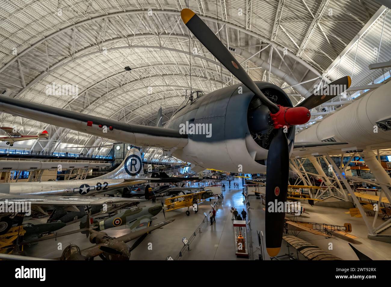 Le F6F-3 Hellcat du National Air and Space Museum est exposé au Steven F. Udvar-Hazy Center près de l'aéroport international de Dulles en Virginie. Banque D'Images