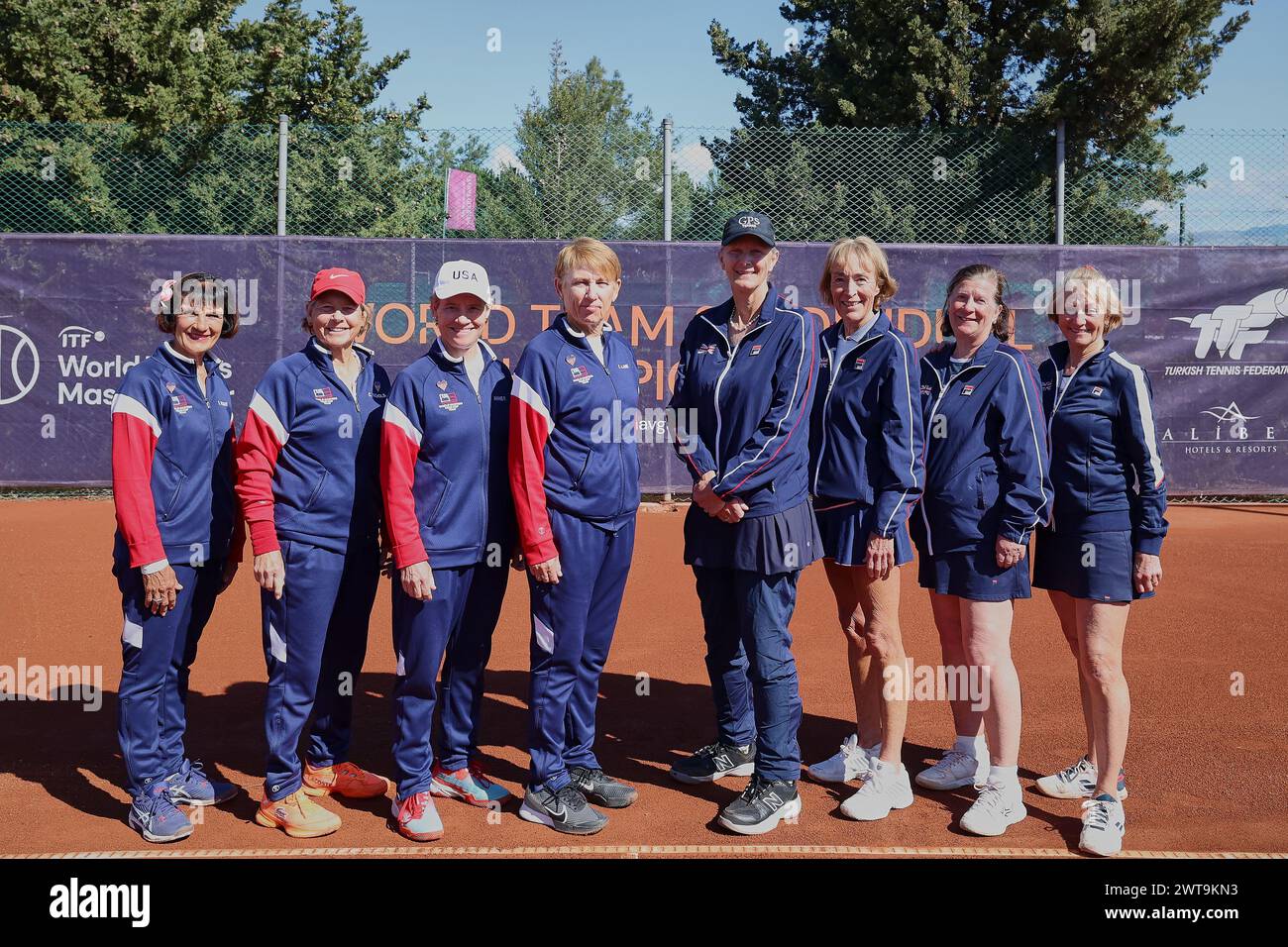 Manavgat, Antalya, Turquie. 15 mars 2024. Susan Wright (USA), Carolyn Nichols (USA) Capitaine, Anne Hayden Frautschi (USA), Carolyn Lane (USA), Sue Bartlett (GBR), Anne Clark (GBR) Capitaine, Jane Rushby (GBR), Patricia Wire (GBR) lors des Championnats du monde 2024 par équipe et individuel 65-85 (image crédit : © Mathias Schulz/ZUMA Press Wire) USAGE ÉDITORIAL SEULEMENT! Non destiné à UN USAGE commercial ! Banque D'Images