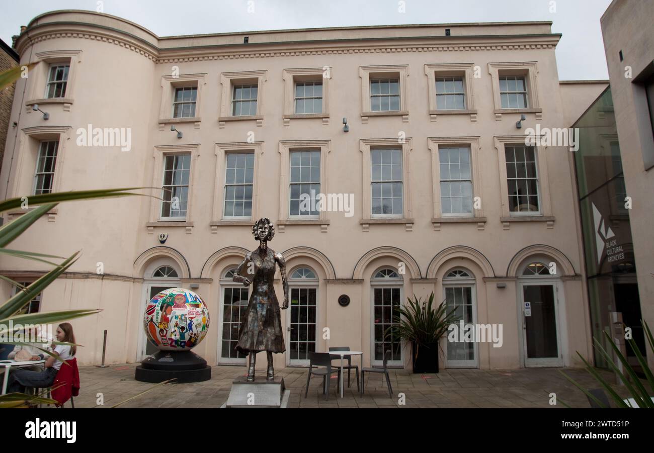 Black Cultural Archives, 1 Windrush Square, Brixton, Londres, Royaume-Uni. Black Cultural Archives (BCA) est un centre d'archives et de patrimoine situé à Brixton, à Londres. Banque D'Images