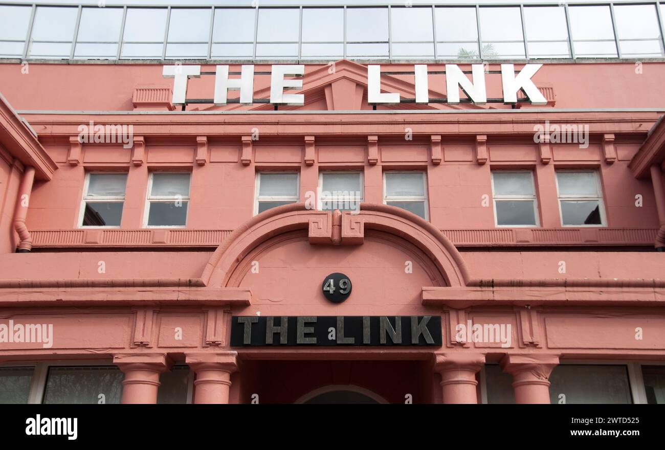 The Link, 49 Effra Road Brixton, Londres, Royaume-Uni. Maintenant un centre d'affaires, c'était à l'origine la synagogue de Brixton. Banque D'Images