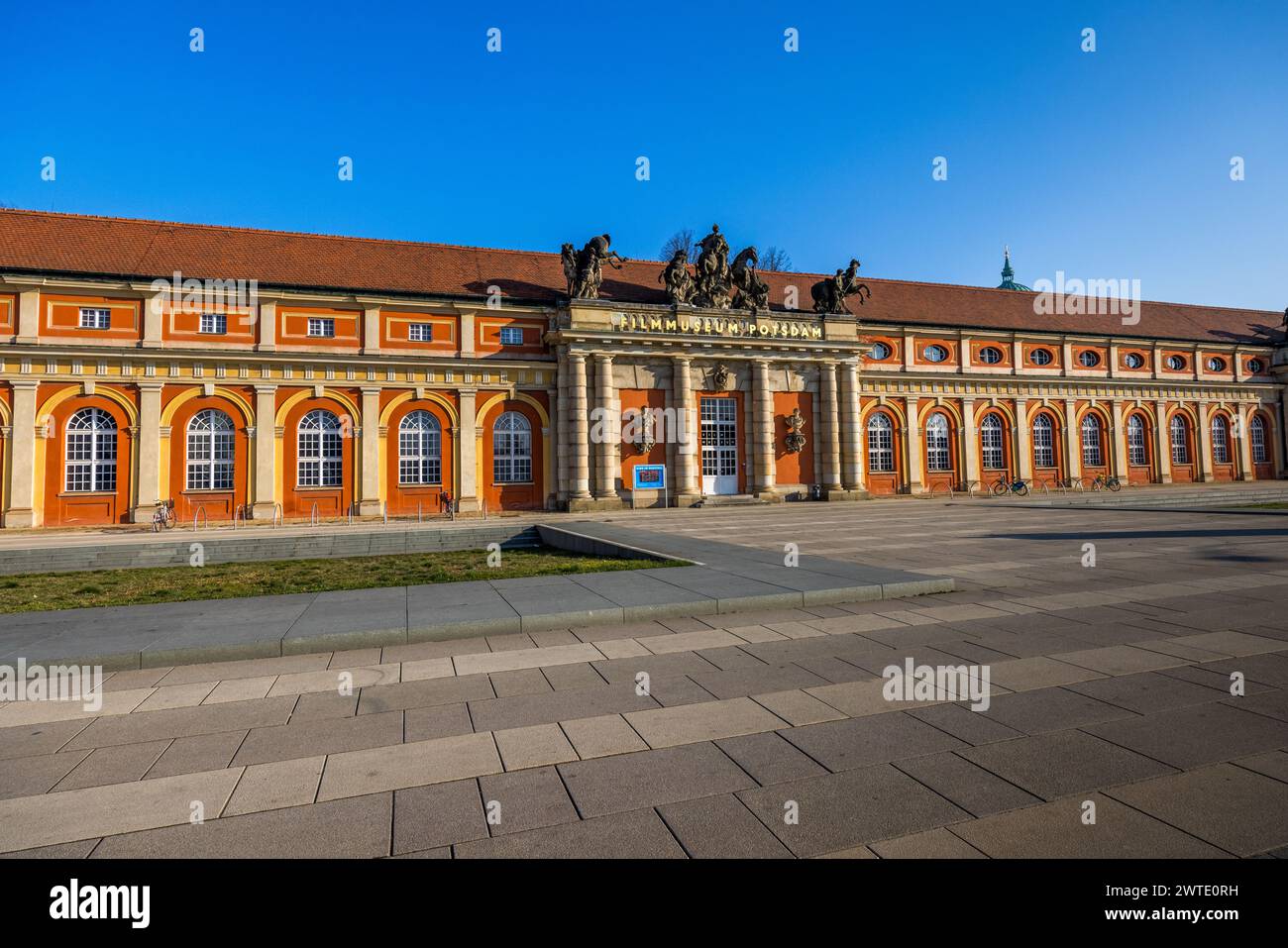 Musée du film de Potsdam. Le musée se trouve dans le Maréchal du palais de la ville de Potsdam. Le Musée du film de Potsdam est logé dans les anciennes écuries, Potsdam, Brandebourg, Allemagne Banque D'Images