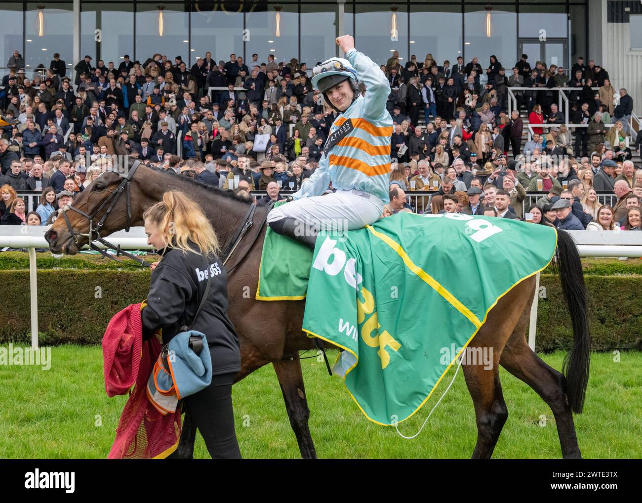 Beauport remporte le Grand National des Midlands 2024 à Uttoxeter pour Nigel Twiston-Davies et Jordan Nailor Banque D'Images