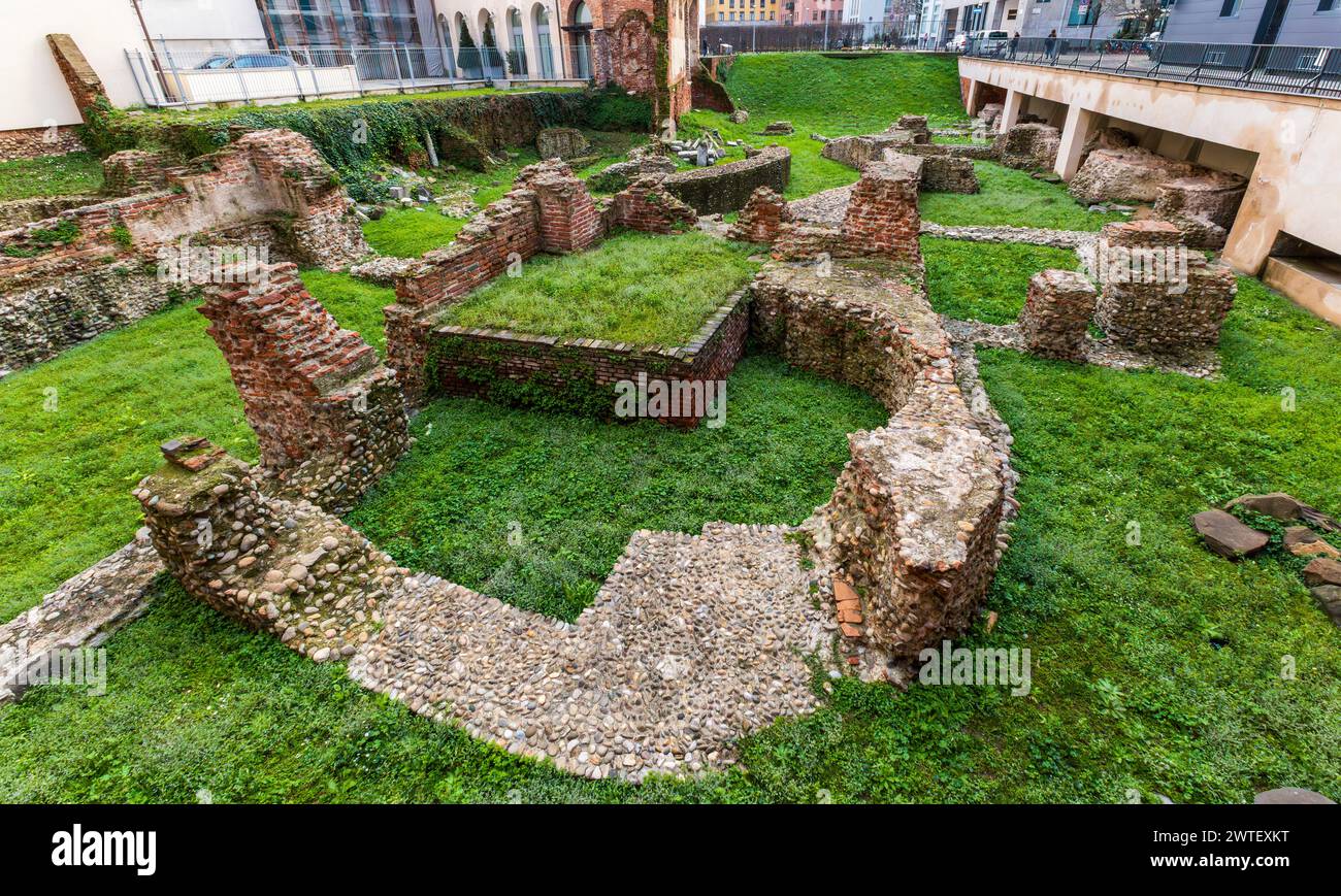 Ruines du palais impérial de Maximien à Milan, Italie. Palazzo imperiale Romano di Milano Banque D'Images