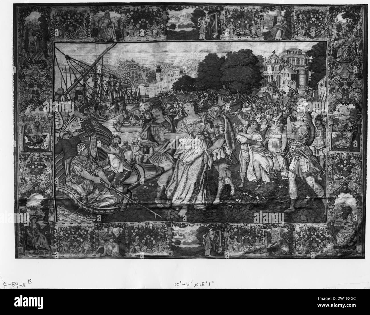 Enlèvement d'Hélène. Raes, Jan I (Flamand, Act.1610-1631) (atelier, attr.) [tisserand] c. 1600-1620 dimensions de la tapisserie : H 10'11' x l 15'1' matériaux/techniques de la tapisserie : laine et soie culture : Centre flamand de tissage : Bruxelles histoire de la propriété : donnée par le roi Louis XIII de France à Francesco Barberini, légat papal à la Cour de France, pour son oncle, Urban XVIII; enregistré dans l'inventaire du Palais Barberini réalisé par le Cardinal Carlo le 10/25/1695. French & Co acheté de C. M. F. [Charles M. Ffoulke], n.d. [SS 11513]. French & Co. acheté chez J. ... Foulke, facturé le 4/28/1926 (date barrée le Banque D'Images