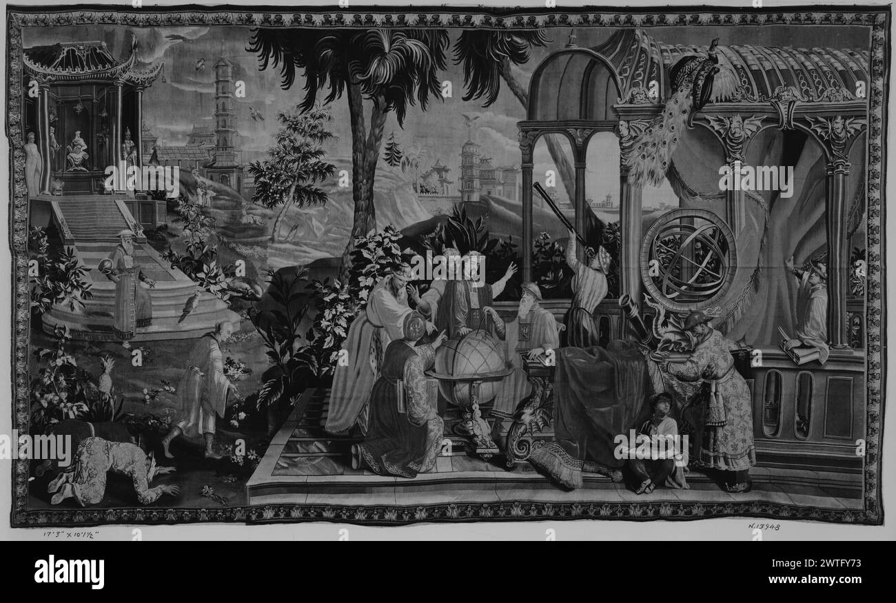 Astronomes. Vernansal, Guy-Louis (français, 1648-1729) (auteur de design, attr.) [Peintre] Monnoyer, Jean-Baptiste (français, 1636-1699) (auteur du dessin) [peintre] Belin, Jean-Baptiste I (français, 1653-1715) (auteur du dessin) [peintre] c. 1705 tapisserie dimensions : H 10'1,5' x l 17'3' tapisserie matériaux/techniques : inconnue culture : Centre de tissage français : Beauvais histoire de la propriété : Français & Co. États-Unis, New York, New York, Francis L. Kellogg Collection. Sur le pavillon de terrasse avec toit nervuré sur R, Emperor se tient derrière le grand globe en stand avec 1 main sur le globe et 1 bras gesticulant dans l'ai Banque D'Images