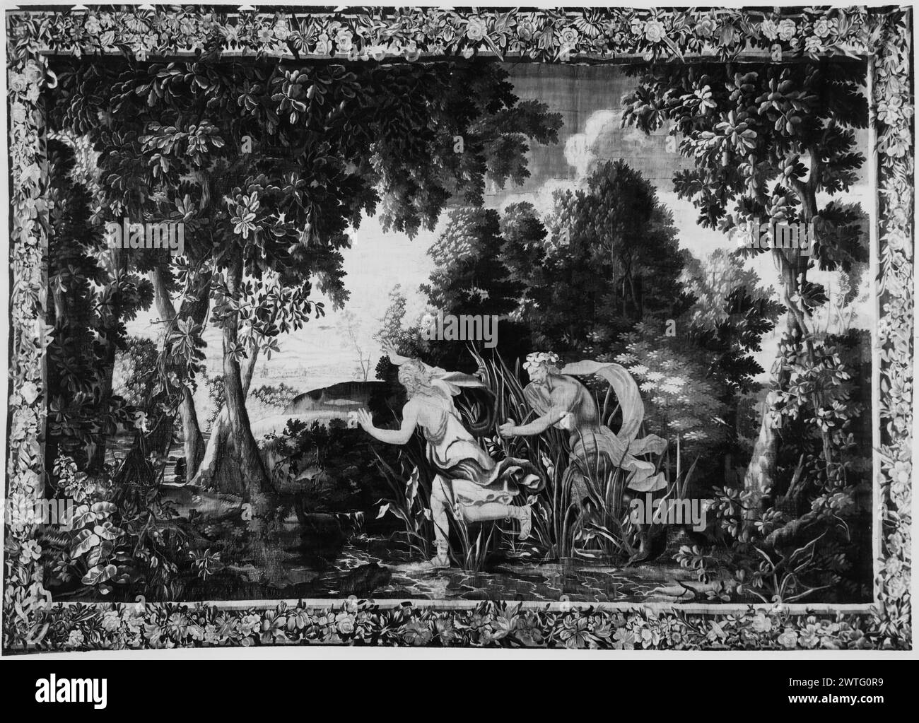PAN et Syrinx. Inconnu c. 1700-1750 dimensions de tapisserie : H 9'9' x l 14' tapisserie matériaux / techniques : inconnu culture : Centre de tissage flamand : inconnu historique de propriété : Français et Co. reçu de MRS William Burton, 6/24/1952 ; retourné le 2/15/1963. Dans le paysage fluvial, Pan poursuit Syrinx Across stream (BRD) guirlande avec des fleurs, feuillage et ruban entrelacé French & Co feuille de stock dans les archives, 52289-b travaux connexes : panneaux dans le set : GCPA 0241939-0241942 Banque D'Images