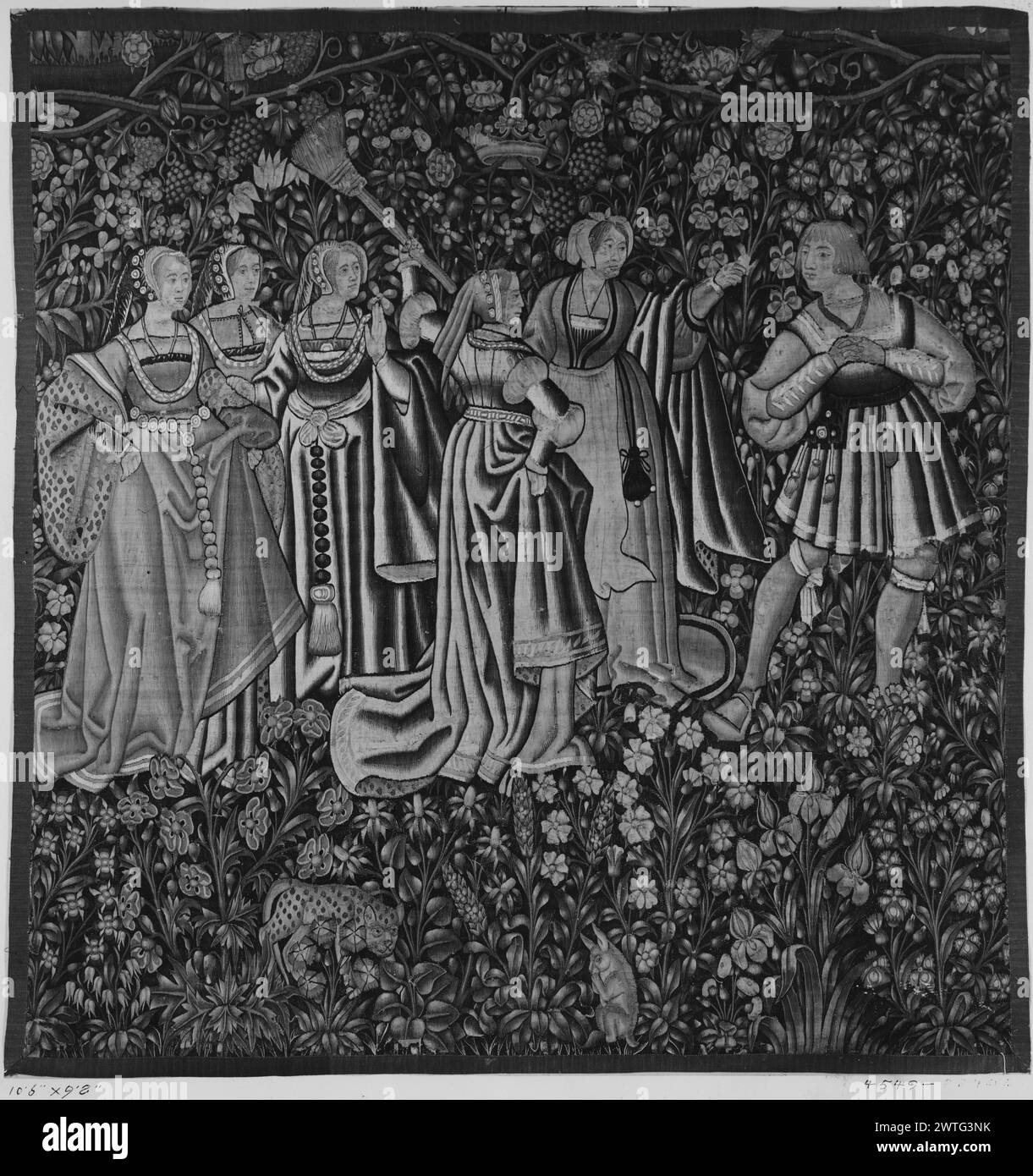 Fils prodigue au milieu de cinq prostituées. Inconnu c. 1515-1525 tapisserie dimensions : H 9'8' x l 10'6' tapisserie matériaux/techniques : inconnu culture : Sud des pays-Bas histoire de propriété : vendu, Galerie Georges petit, Paris, 3/8/1920, Lot. 93. French & Co. acheté à Charles le 15 avril 1920 ; vendu à Felix Warburg le 2 juillet 1925. États-Unis, Massachusetts, Cambridge, Fogg Art Museum. Sur le sol millefleurs dirigé par des vignes entrelacées surmontées de couronne ; fils prodigue au milieu de 5 prostituées, est ensuite chassé par des prostituées, dont 1 tient le balai (Luc 15:11-32) ; lapin et guépard au bas borde Banque D'Images