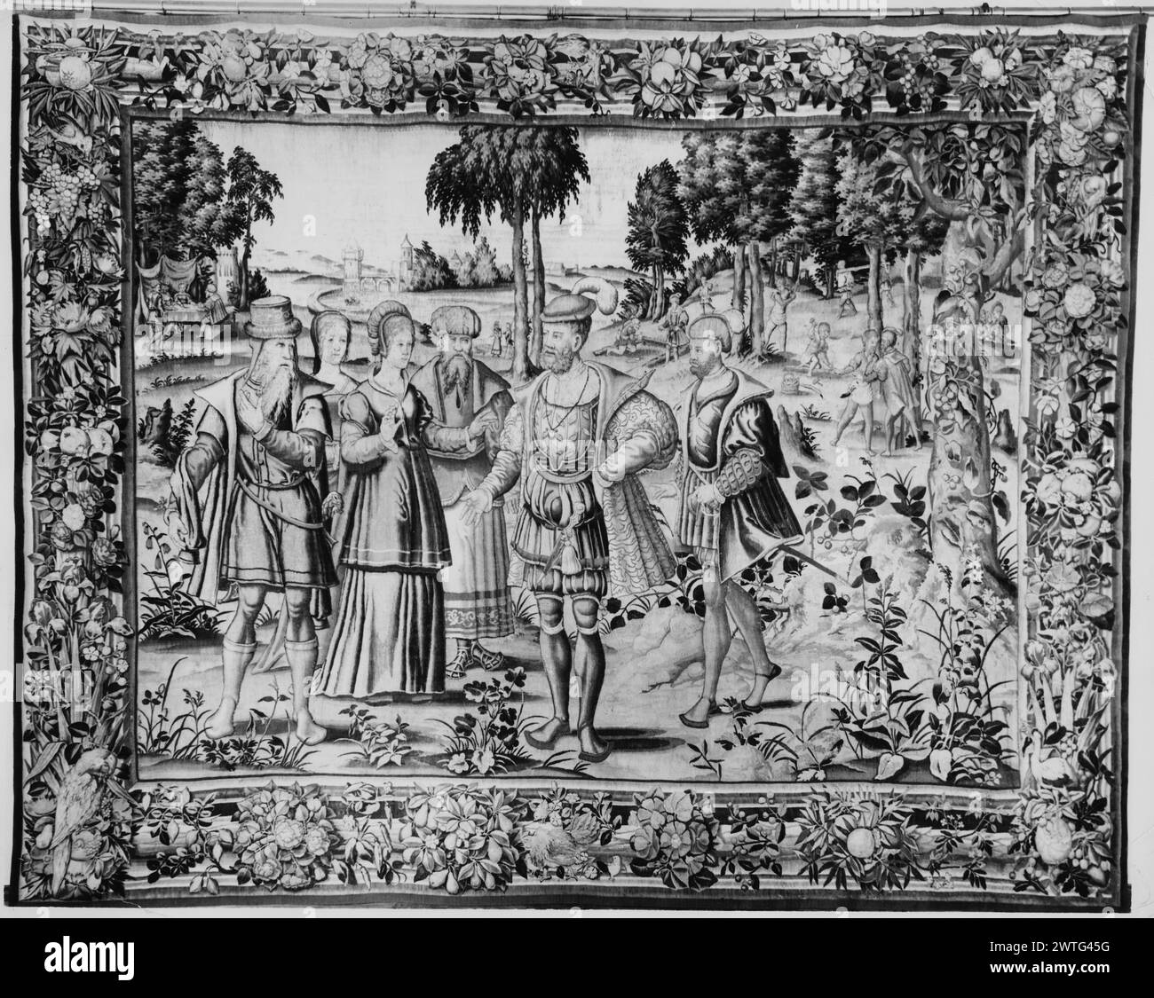 Mordecai demande l'aide d'Esther. Inconnu c. 1540 dimensions de tapisserie : H 14'3' x l 11'4' tapisserie matériaux/techniques : inconnu culture : Centre de tissage flamand : Bruxelles histoire de propriété : Français et Co. acheté de Charles le 11/15/1915. Dans le paysage, Moddecai avant Esther (ou, Hatach faisant rapport à Esther?) Comme les figures entourent ; figures coupe de bois en arrière-plan (BRD) grappes de fleurs et de fruits surdimensionnés contre motif central de tronc de palmier ; (LWR BRD) centré par oiseau ; oiseaux dans les coins French & Co. feuille de stock dans les archives, 3075-c French & Co. feuille de stock manquante dans les archives, 53548-c travaux connexes : p Banque D'Images