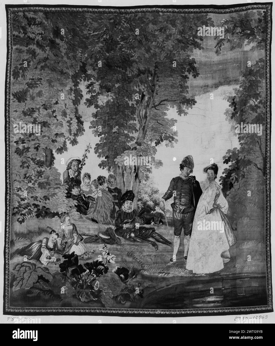 Fontaine. Watteau, Jean Antoine (français, 1684-1721) (dessiné après) [peintre] Pater, Jean-Baptiste Joseph (français, 1695-1736) (dessiné après) [peintre] Bradshaw, George Smith (britannique, 1717-1812) (atelier) [tisserand] c. 1730-1760 dimensions de la tapisserie : H 8'4' x W 7'5' matériaux/techniques : inconnu culture : Centre de tissage anglais : Londres histoire de la propriété: French & Co. acheté à la Galerie d'art espagnole, 8/7/1914 [SS 5639a]. French & Co. acheté à J. Widener, facturé le 14/06/1924. [SS 12968]. French & Co. acheté de L. [Louis ?] Koons, facturé le 8/19/1925 [SS 13588]. Français et Banque D'Images