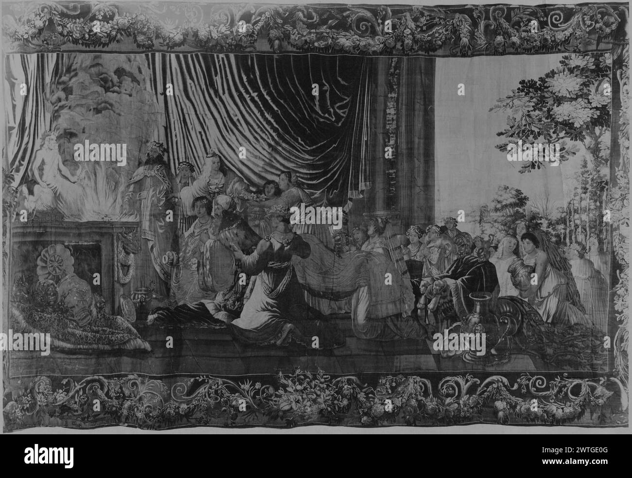 Mariage de Salomon et fille de Pharaon . Inconnu c. 1600-1625 dimensions de tapisserie : H 12'2' x l 20' tapisserie matériaux / techniques : inconnu culture : Centre de tissage flamand : Bruxelles histoire de propriété : Français et Co. Devant le grand temple païen, Salomon et fille du Pharaon s'agenouillant ensemble avant la sculpture pendant la cérémonie de mariage (1 Rois 11:1-13) ; figures environnantes; paysage à loin R en distance (BRD) vigne défilante semblable à un acanthus entrecoupée de festons le numéro de la feuille de stock donné sur le verso de la photo n'est que partiellement lisible, car le dos de la photo est endommagé. Pas de français et de code s Banque D'Images