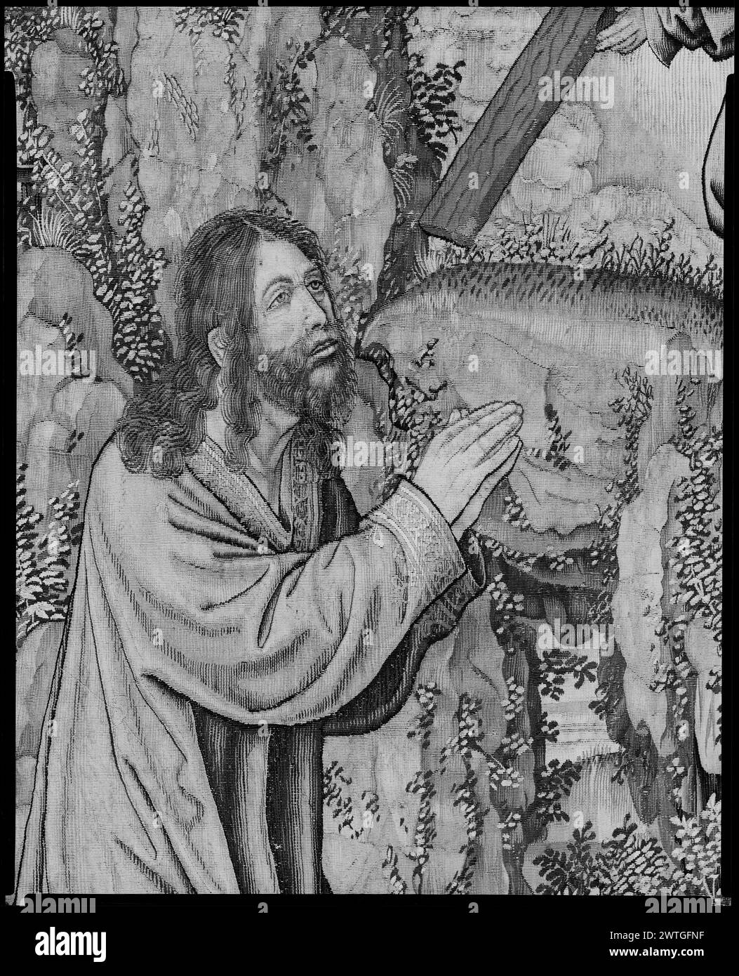 Agonie du Christ. Inconnu c. 1520-1530 tapisserie dimensions : H 9'8' x W 7' tapisserie matériaux/techniques : laine et soie culture : Sud des pays-Bas histoire de propriété : Duc d'Estremera coll., Espagne. French & Co. acheté de Lionel Harris, facturé le 7 décembre 1928 ; vendu MRS Percy Straus 9/29/1928 [SS 32473]. French & Co. acheté aux galeries Parke-Bernet (vente Straus) 10/13/1945 [SS 43775]. Allemagne, Hambourg, Hambourg, Museum für Kunst und Gewerbe, accno. 1960.107/St.150. Sur le Mont des oliviers (Oelberg), le Christ prie dans le jardin de Gethsémané pendant la nuit près de 3 apsotles endormis ; l'ange apparaît dans le ciel Banque D'Images