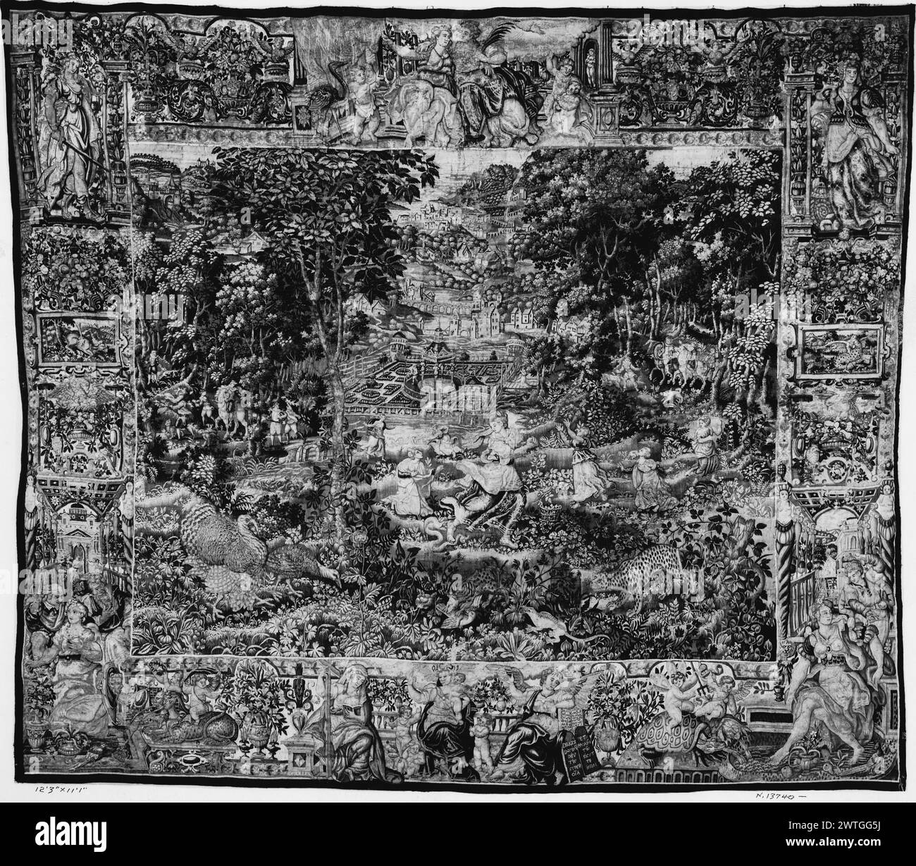 Parc de jeux avec nymphes. Mattens, Jan (pays-Bas (après 1600), Act.1613-d.1633/34) (atelier) [tisserand] c. 1600 dimensions de la tapisserie : H 11'1' x l 12'3' matériaux/techniques de tapisserie : inconnue culture : Centre de tissage flamand : Bruxelles histoire de la propriété : Français & Co. Inscriptions : marque de tisserand sur la garde droite, dindes du bas, reptile et léopard dans la verdure comme 7 nymphes gambolant (premier plan) ; jardin formel (milieu) ; château dans les collines boisées (arrière-plan) (UPR BRD) scène mythologique (?), vases avec fleurs ; (l BRD) figure allégorique ; scène avec boeuf chassé (?) ; Susanna & aînés ; (R BRD) allégorique Banque D'Images