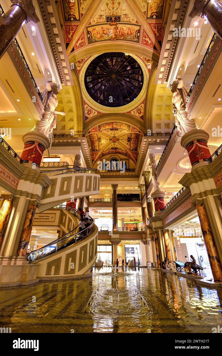 Le magnifique intérieur des boutiques du Forum à Caesars - Las Vegas, Nevada Banque D'Images