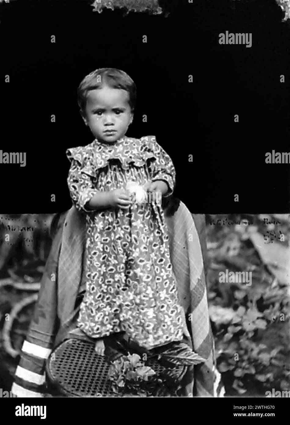 Enfant de négatifs noir et blanc Aitutaki Banque D'Images