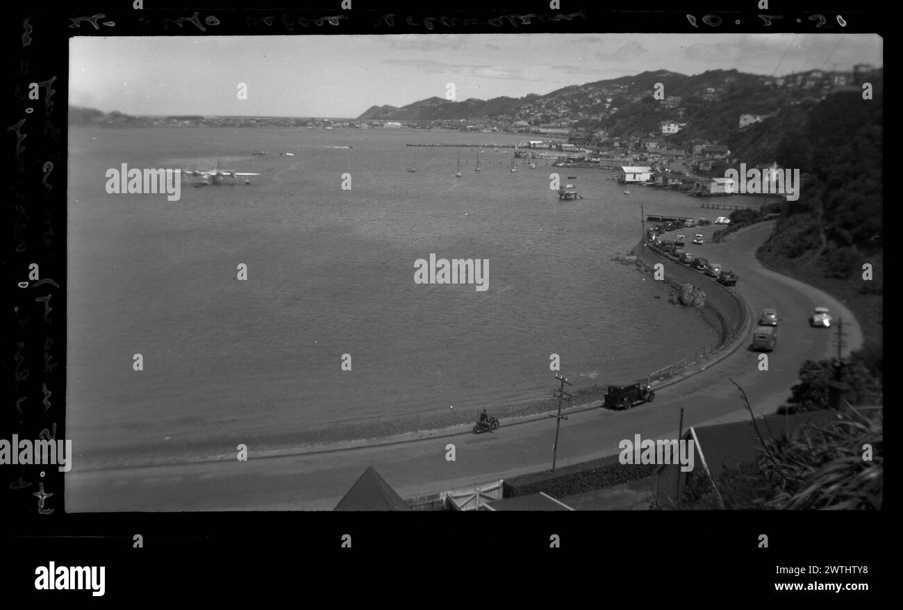 Evans Bay depuis l'extrémité de l'embranchement « cheminée » ... avant la récupération des négatifs argentés en gélatine, négatifs noir et blanc Banque D'Images
