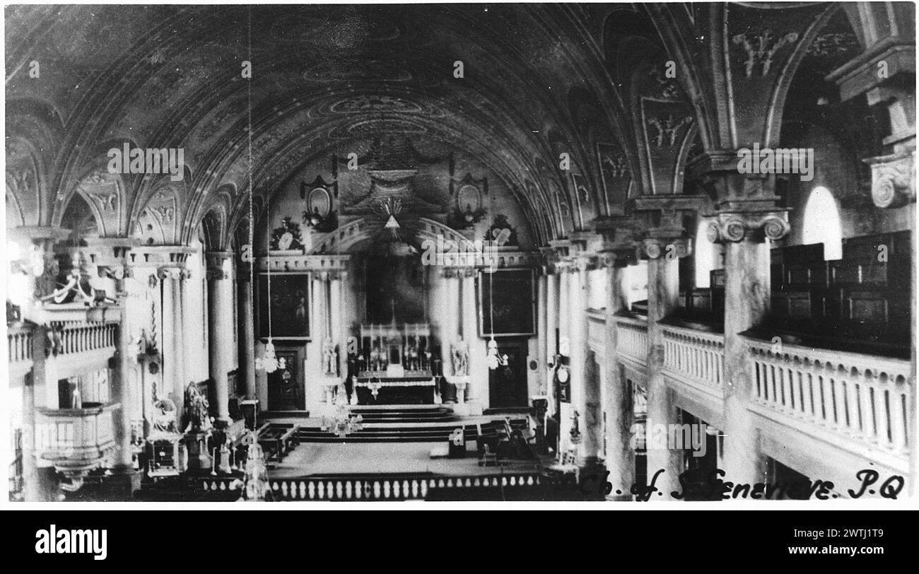 Collotype ? - Église de. Geneviève, Île de Montréal, QC, vers 1910 Banque D'Images Collotype ? - Église de. Geneviève, Île de Montréal, QC, vers 1910 Banque D'Images