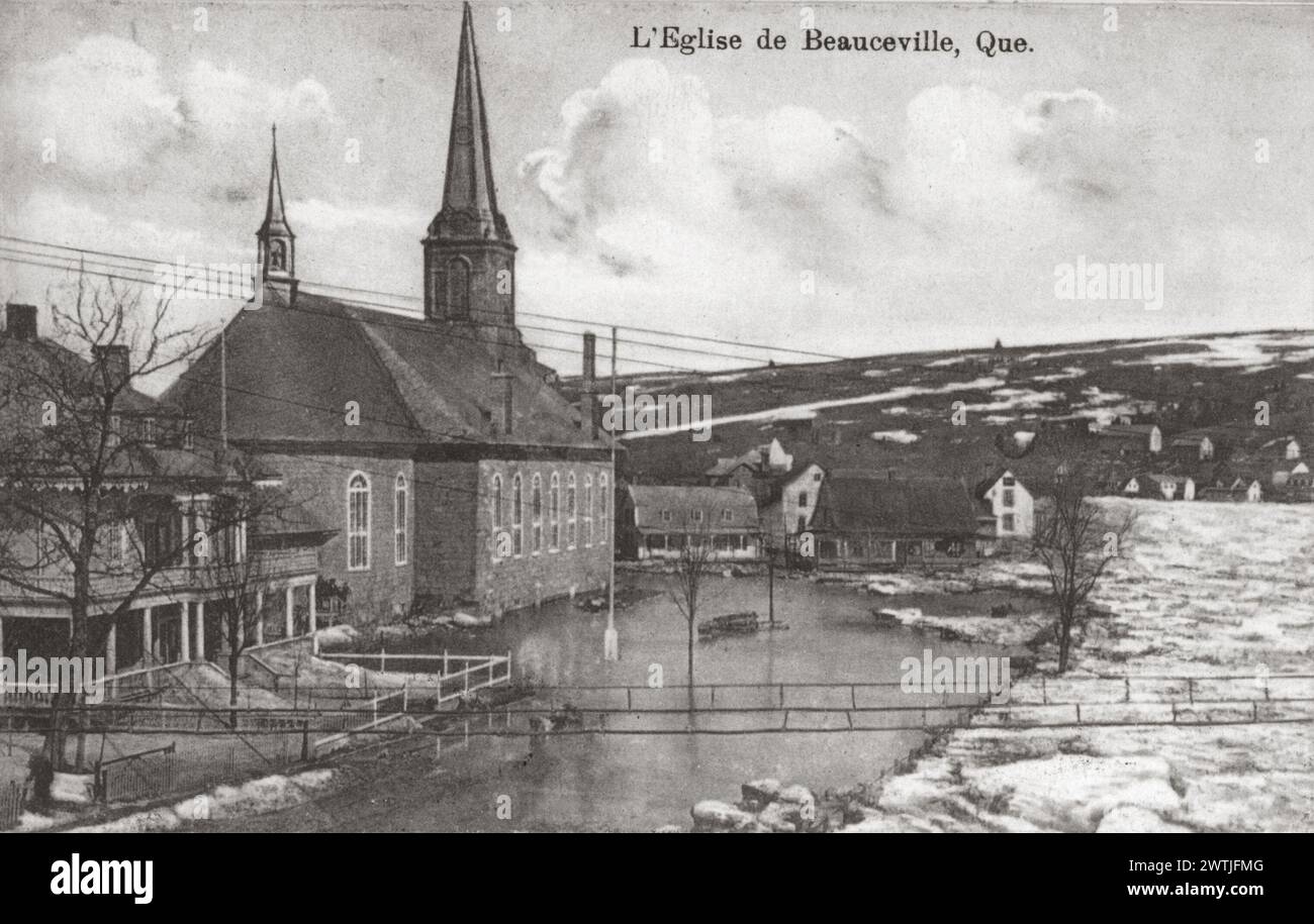 Collotype - Église dans une inondation, Beauceville, QC, vers 1910 Banque D'Images