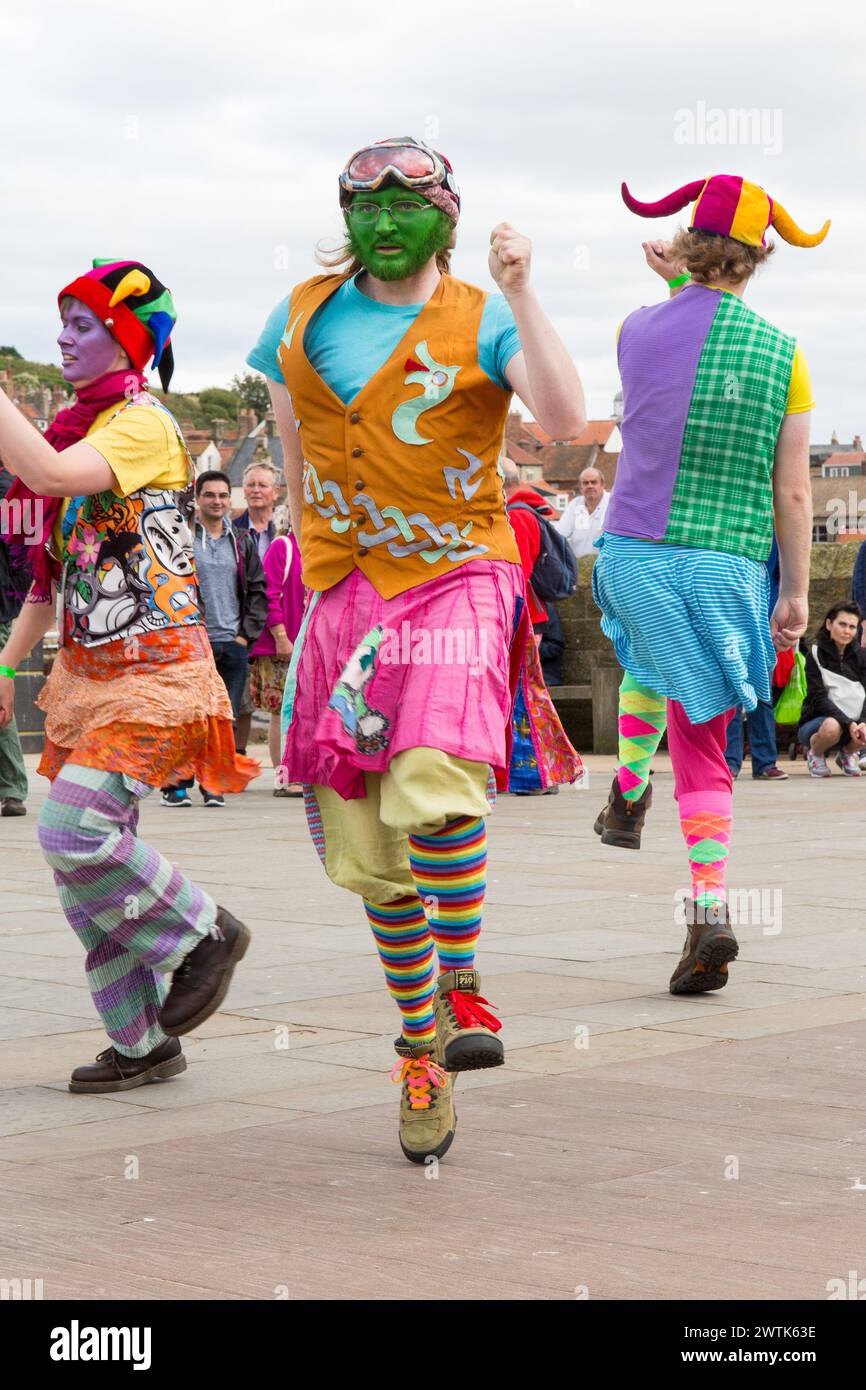 GOG Magog molly danseurs à Whitby folk week en 2014 Banque D'Images