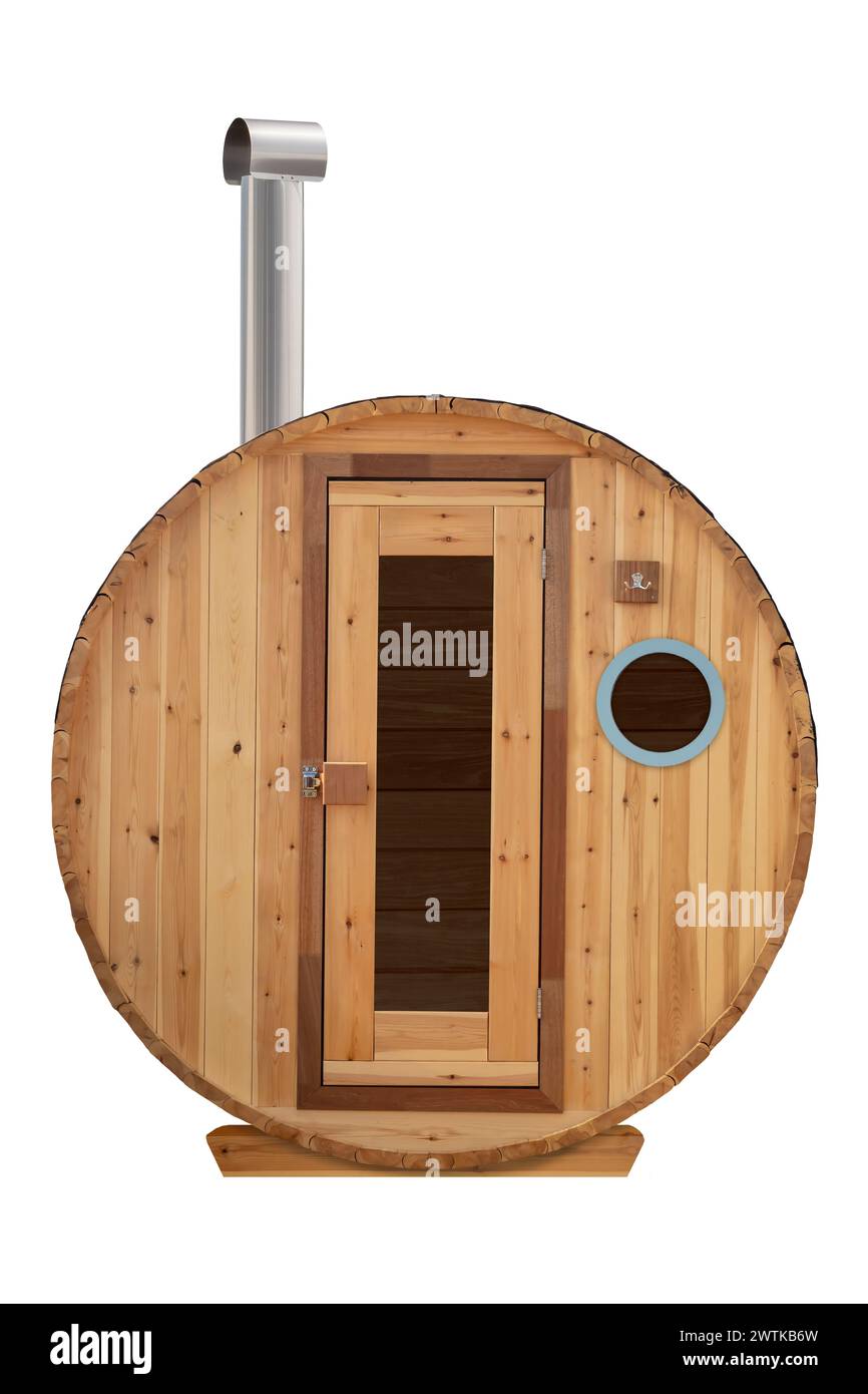Petit sauna rond en bois en forme de tonneau avec cheminée isolé sur un fond blanc Banque D'Images