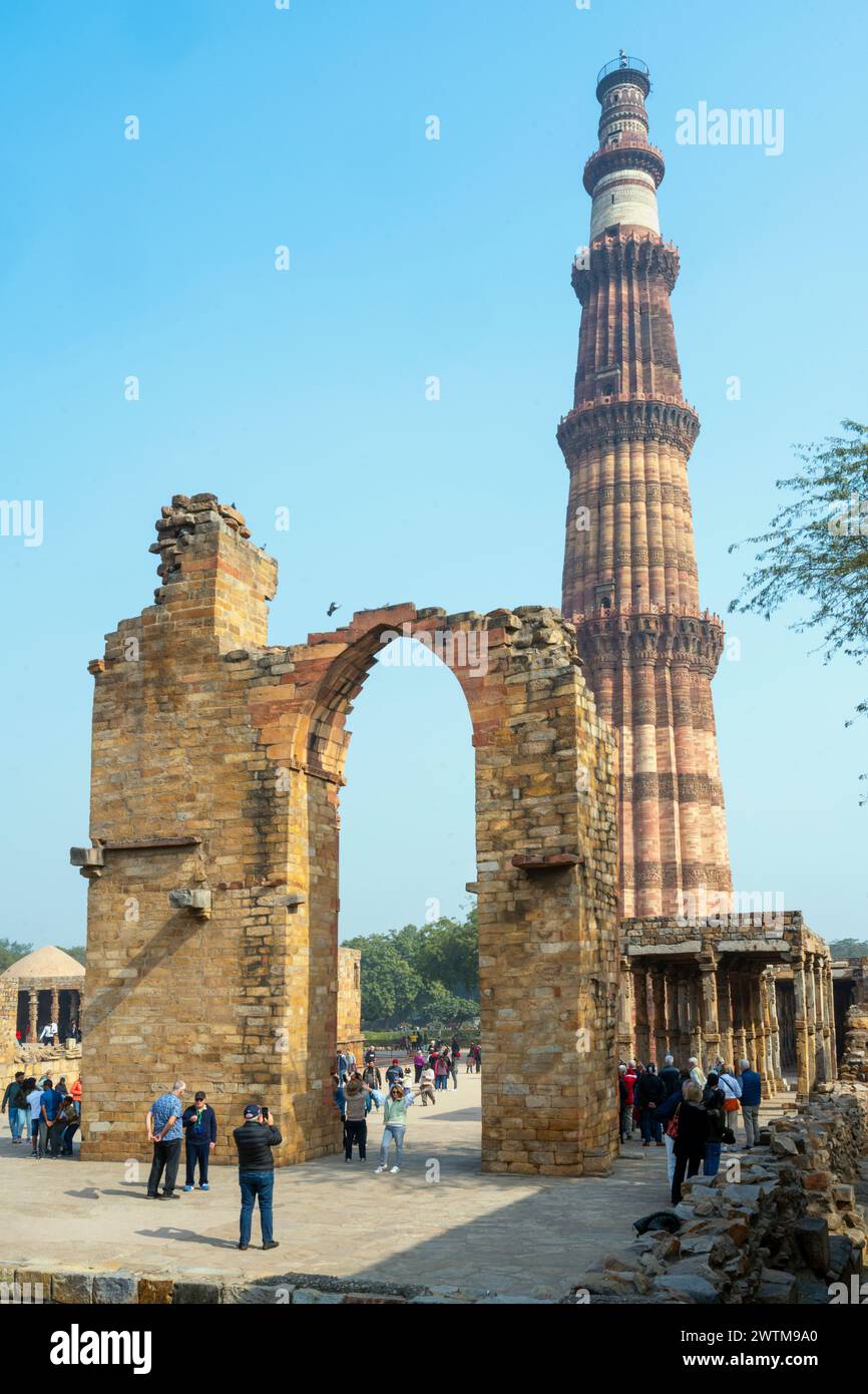 Inde, Delhi, Mehrauli, Qutb Komplex, Qutb Minar Banque D'Images