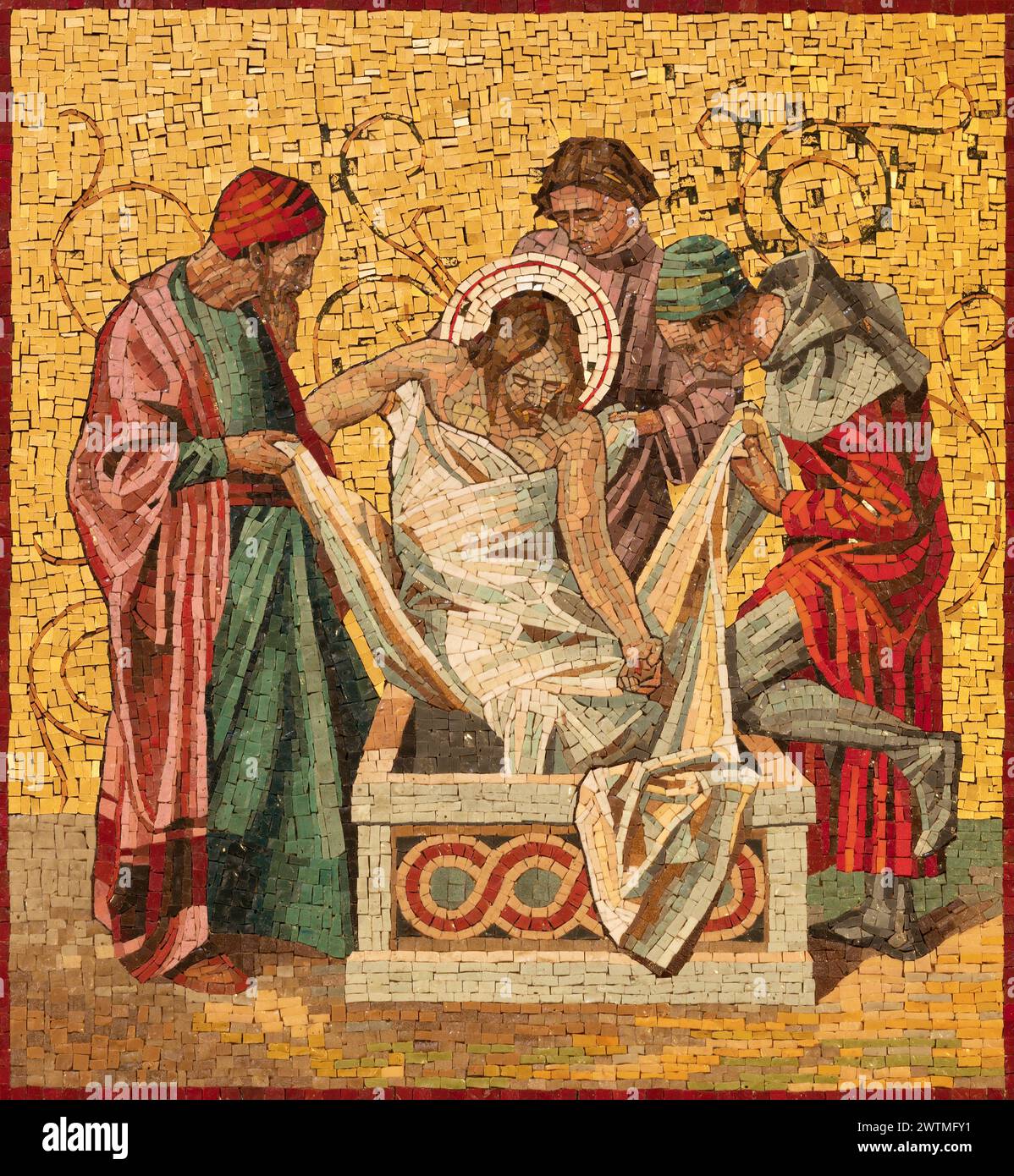 MILAN, ITALIE - 4 MARS 2024 : la mosaïque de l'enterrement de Jésus dans le cadre de la station Cross Way dans l'église Chiesa di San Agostino par artiste inconnu Banque D'Images