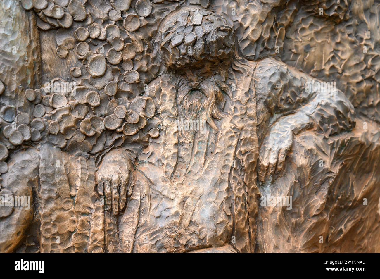 La Résurrection de Jésus – premier mystère glorieux du Rosaire. Sculpture en relief sur le mont Podbrdo (la colline des apparitions) à Medjugorje. Banque D'Images