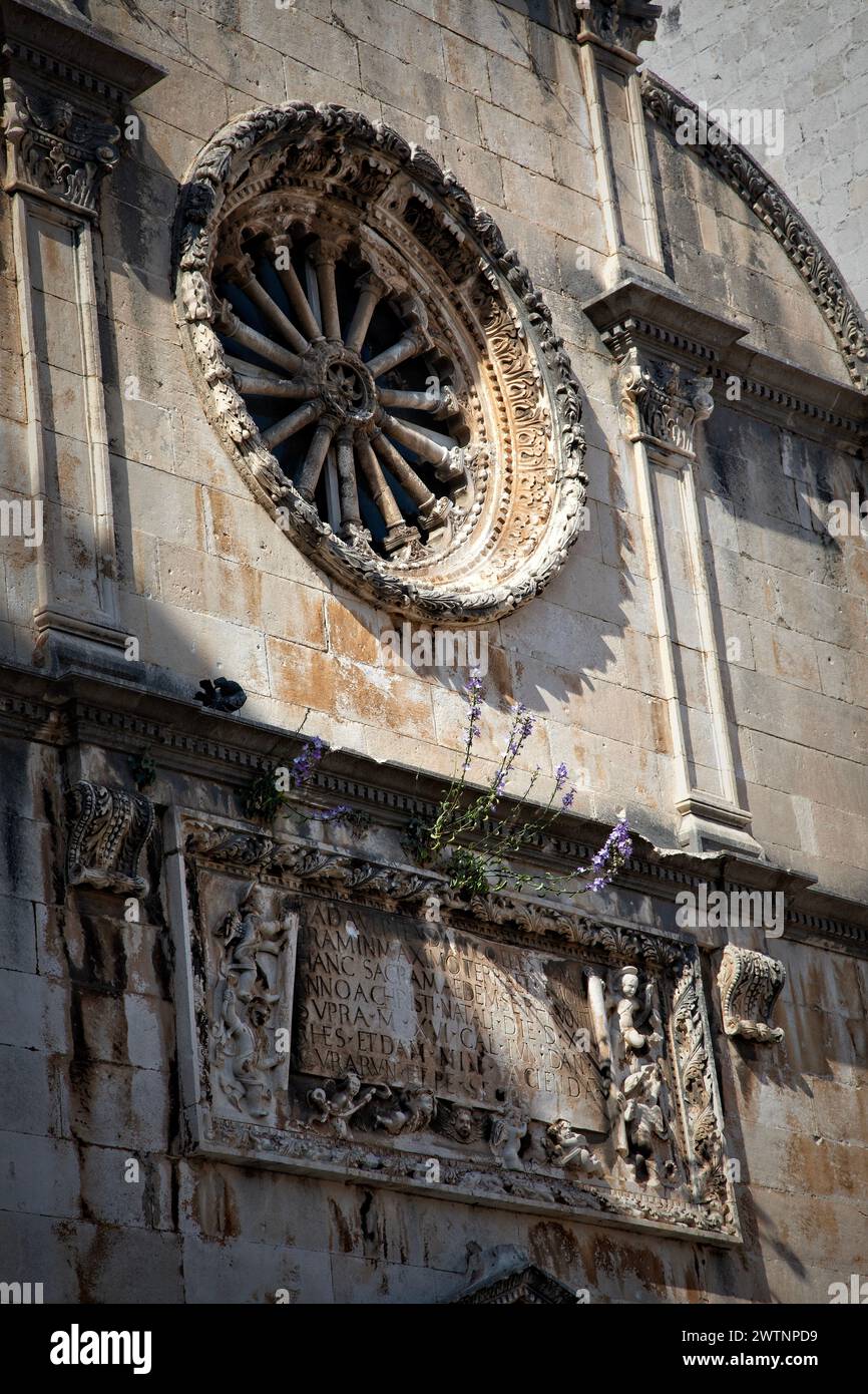 Église de. Saviour à Dubrovnik, un monument humble mais puissant construit en 1520 en réponse à un tremblement de terre terrifiant. Banque D'Images