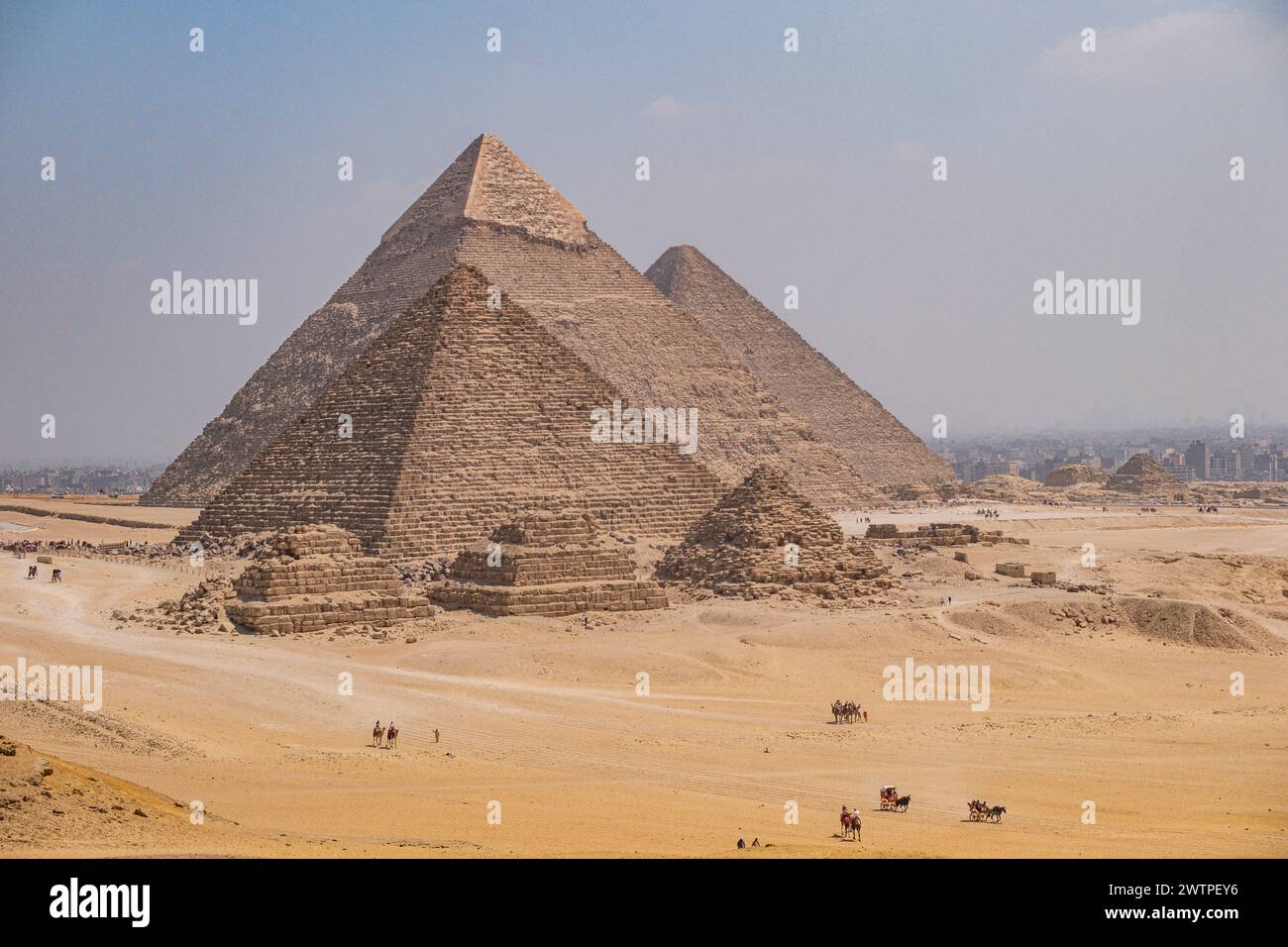 Nécropole de Gizeh, Pyramide de Mycerinus, Pyramide de Khafre et Pyramide de Khoufou, Egypte Banque D'Images