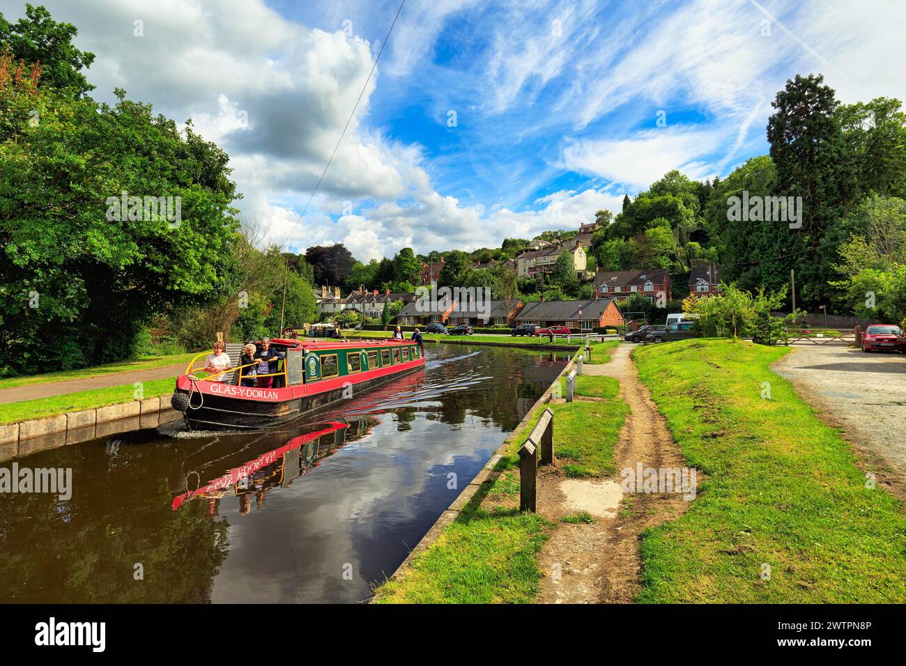 Touristes en bateau étroit, bateau canal, canal canal canal, Llangollen canal, Llangollen, Trevor, Wrexham, pays de Galles, Grande-Bretagne Banque D'Images