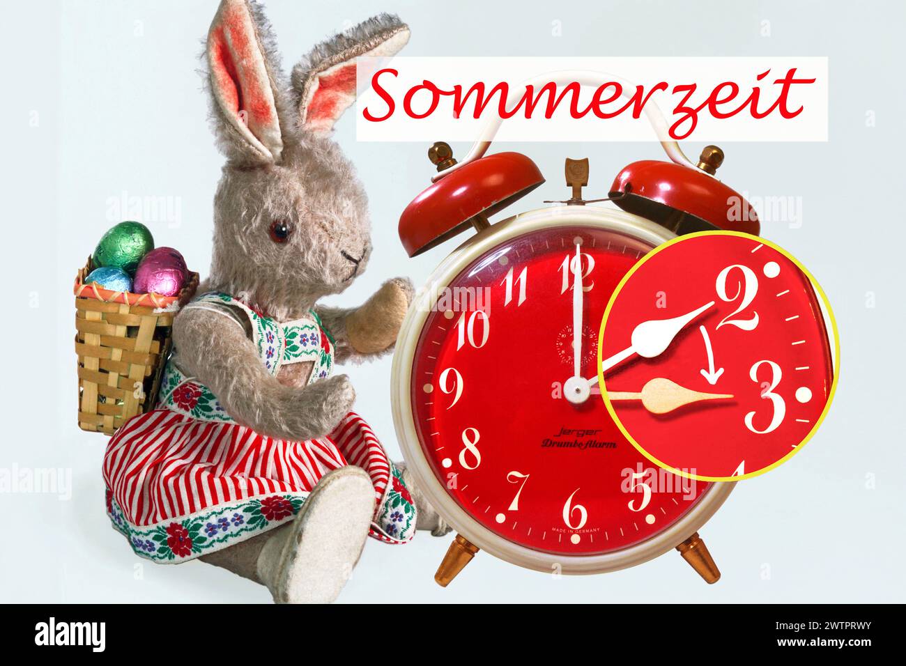 Sommerzeit, Zeitumstellung am Ostersonntag, 31. März 2024 Deutschland, Zeitumstellung auf Sommerzeit am Ostersonntag, 31. März 2024 um 2 Uhr Früh werden die Uhren auf 3 Uhr vorgestellt, Zeitumstellung von Winterzeit auf Sommerzeit, Symbolbild mit Osterhasen, Symbolfoto. Symbolisch, Ostern, *** heure d'été, changement d'heure le dimanche de Pâques, 31 mars 2024 Allemagne, changement d'heure à l'heure d'été le dimanche de Pâques, 31 mars 2024 à 2 heures les horloges seront mises en avant à 3 heures, changement d'heure d'hiver à l'heure d'été, image symbolique avec lapin de Pâques, photo symbolique symbolique, Pâques, Banque D'Images