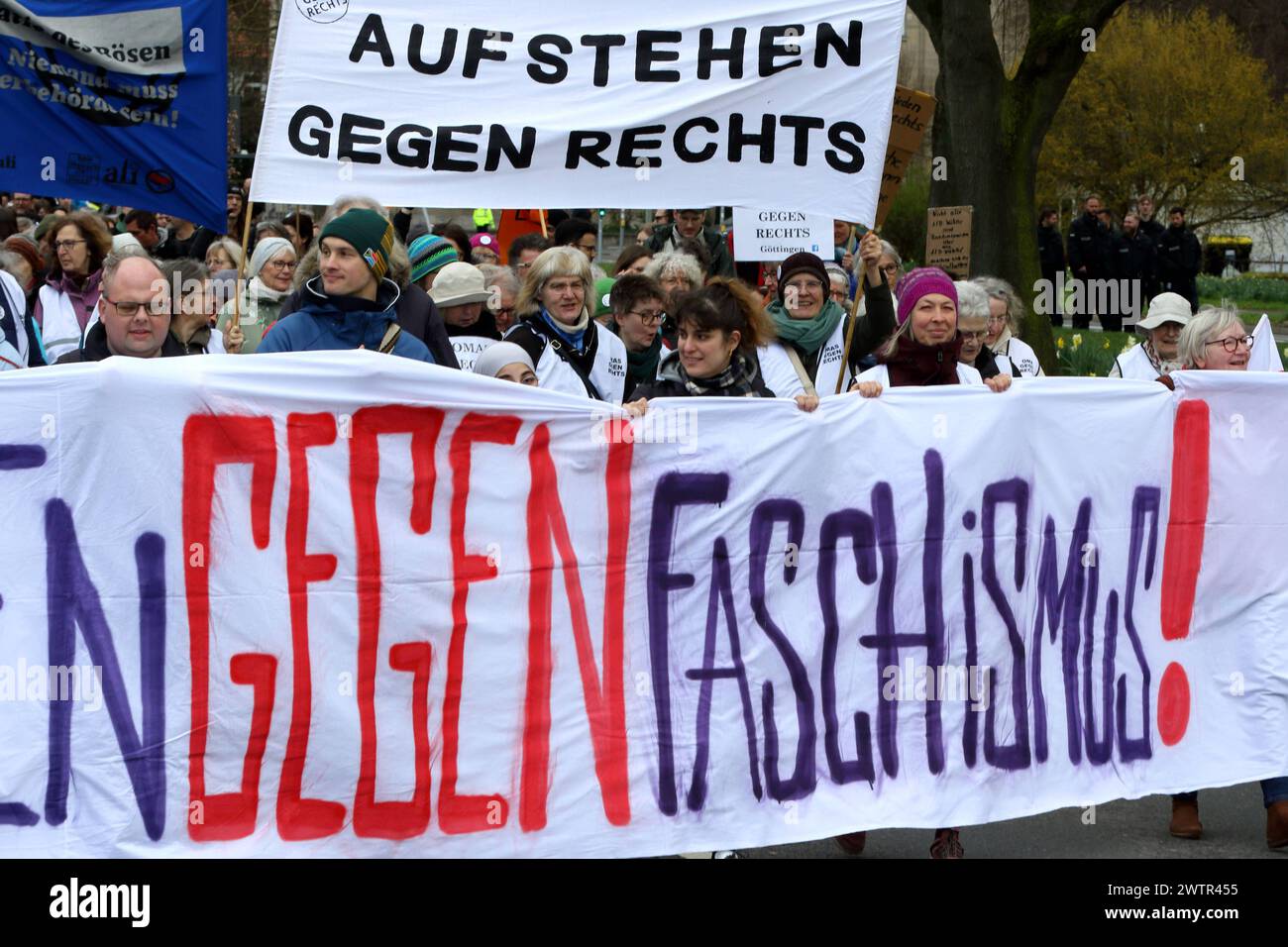 BGR - Bündnis GEGEN RECHTS - ZUSAMMEN GEGEN FASCHISMUS - Demo Gegen ...