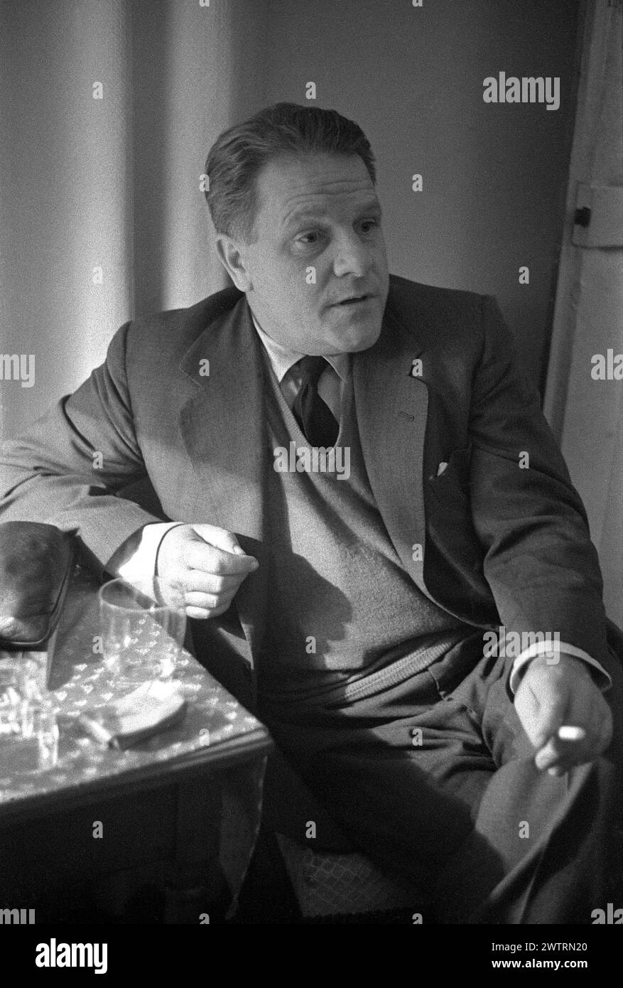 Portrait de Lawrence Durrell années 1970 ©Serge Hambourg/opale.photo Banque D'Images