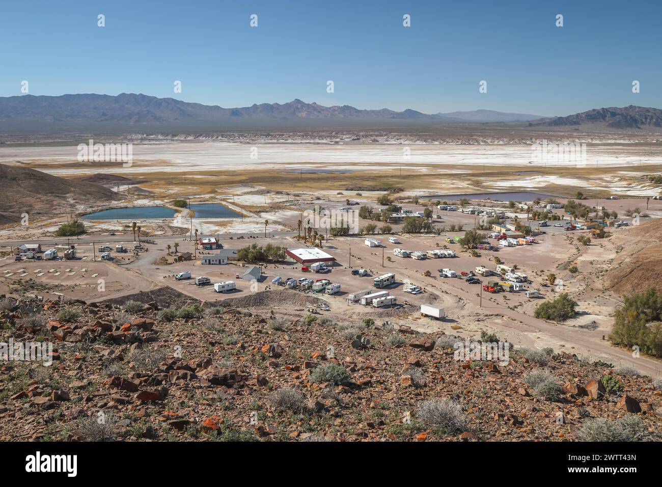 La petite ville du comté d'Inyo de Tecopa a plusieurs sources chaudes, attirant les touristes dans la petite ville de la région de la vallée de la mort Banque D'Images