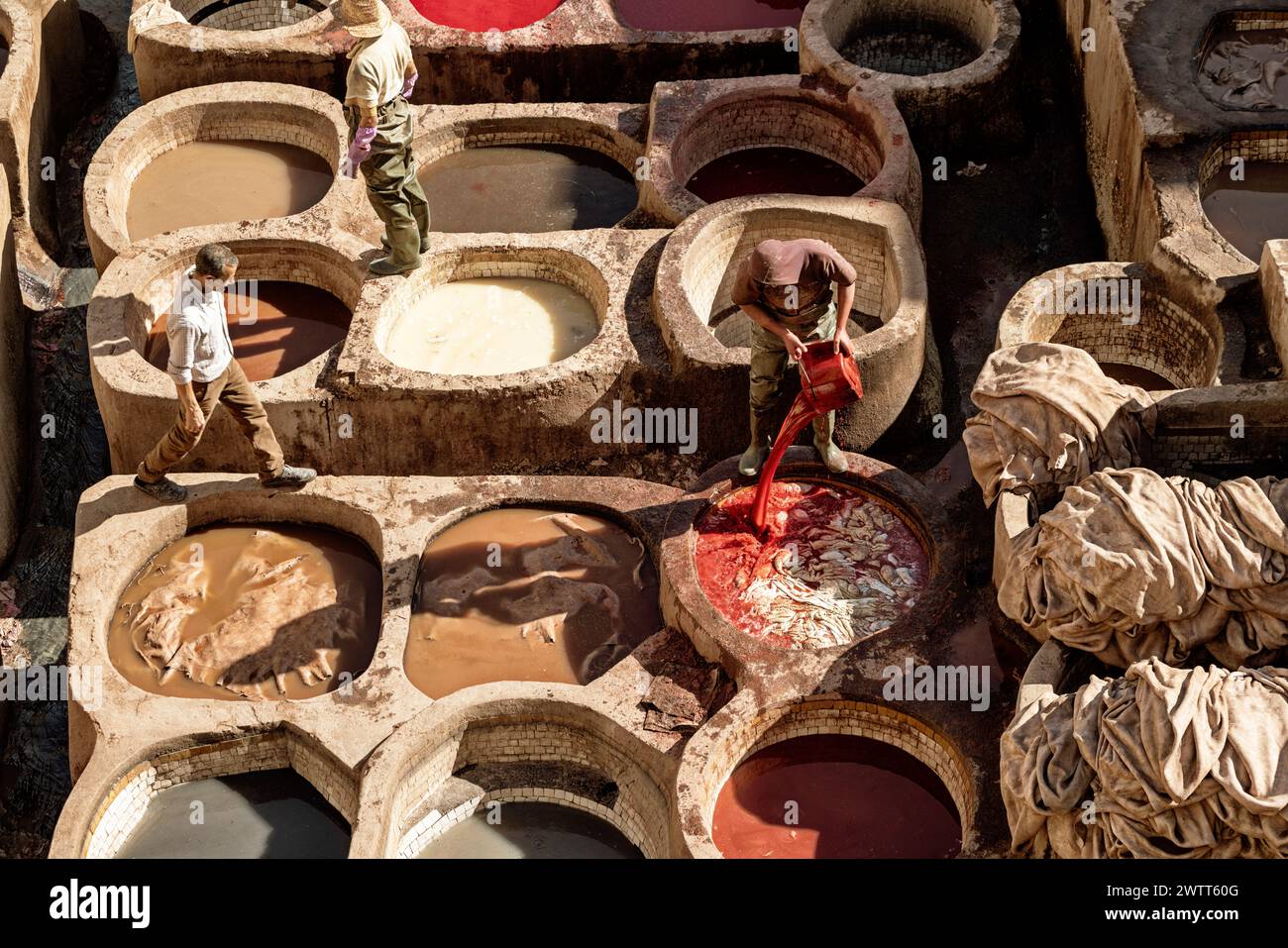 Chaouwara Les Tanneries de Fès, Maroc Banque D'Images