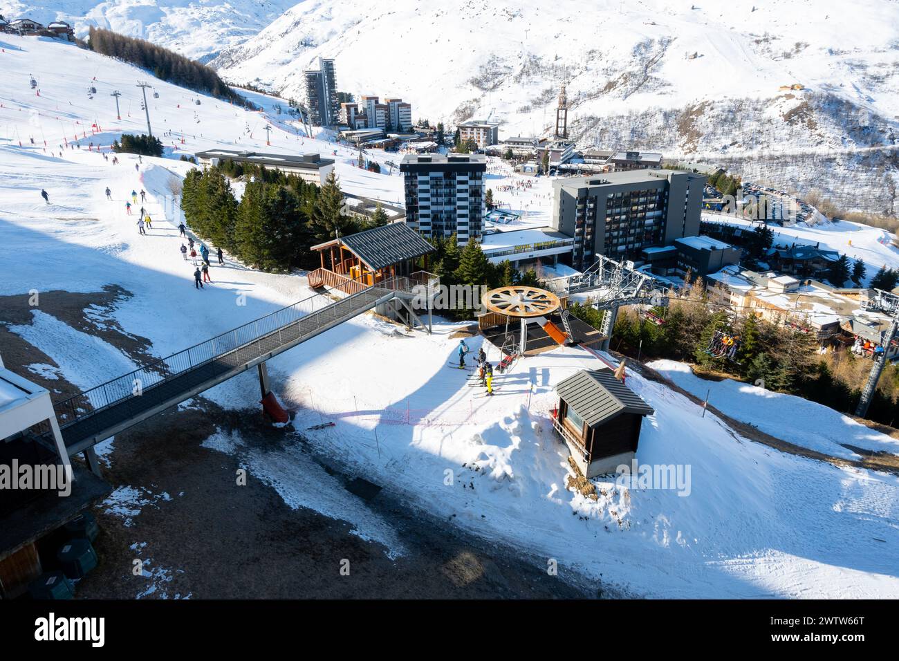Les Menuires, France, paysage de terrain de ski aux Menuires, éditorial seulement. Banque D'Images