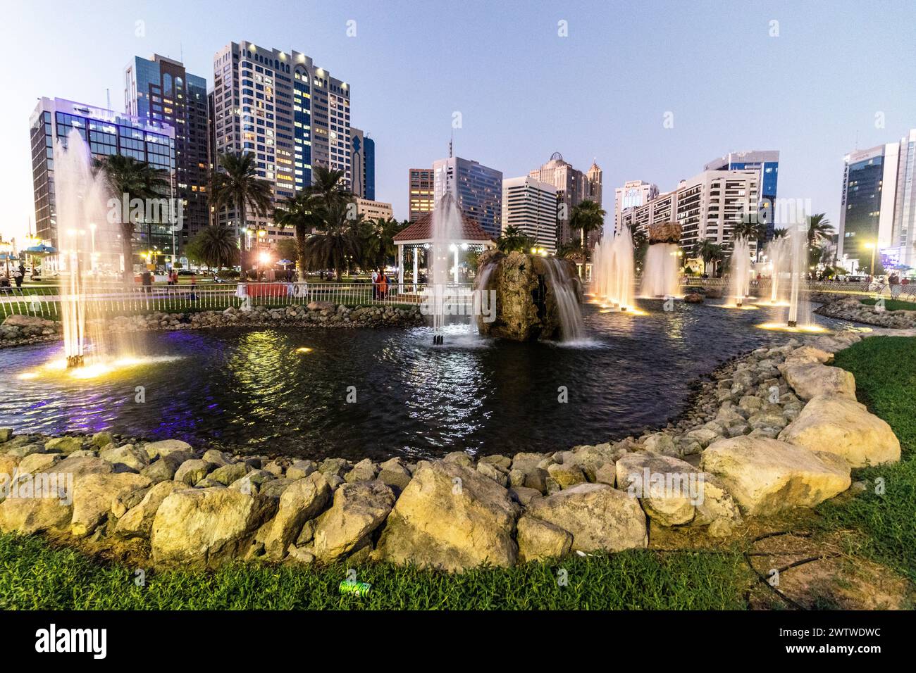 Parc de la capitale dans le centre-ville d'Abu Dhabi, Émirats arabes Unis. Banque D'Images