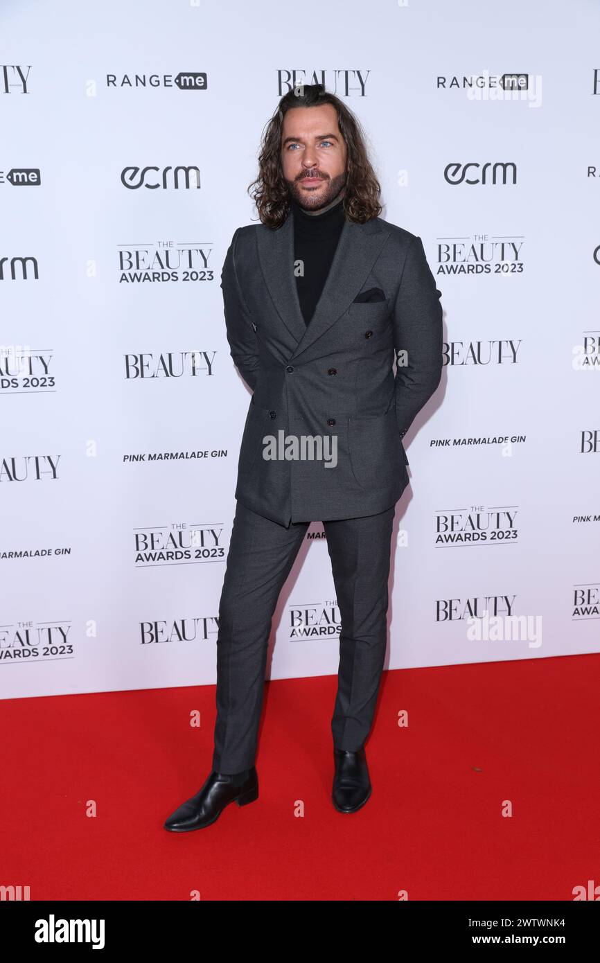 Pete Wicks assiste aux Beauty Awards au Honourable Artillery Club de Londres. Banque D'Images