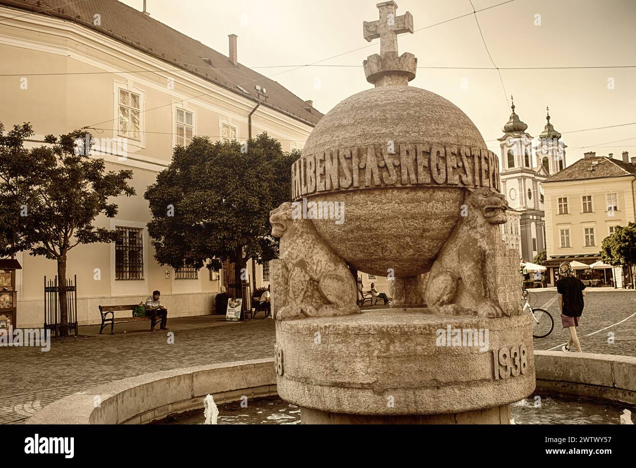 ORB et place de la mairie à Szekesfehervar, Hongrie. Banque D'Images