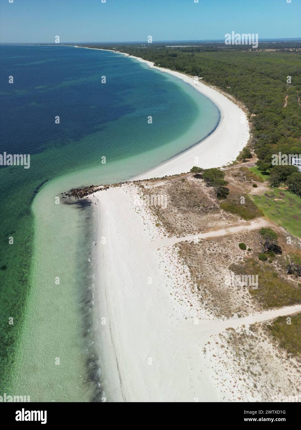 Une vue panoramique de la plage de Siesta Park, en Australie occidentale capturée par un drone Banque D'Images